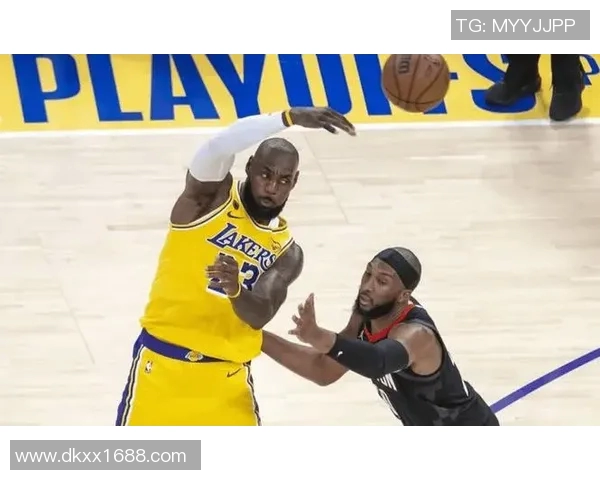 2006年NBA季后赛湖人与太阳的激烈对决回顾与分析