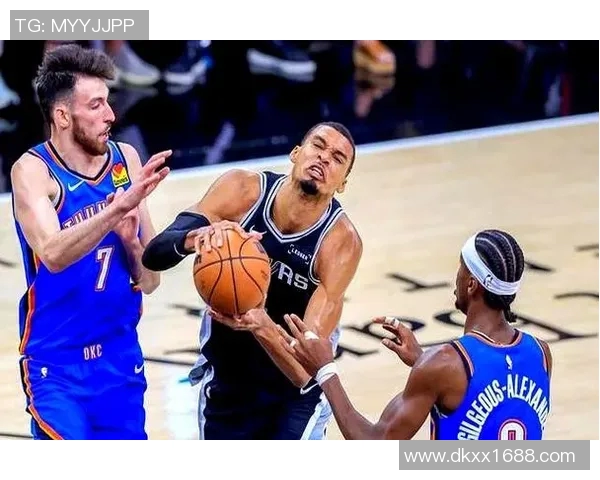 2014年NBA西部决赛雷霆与马刺第四场激战回顾与精彩瞬间分析